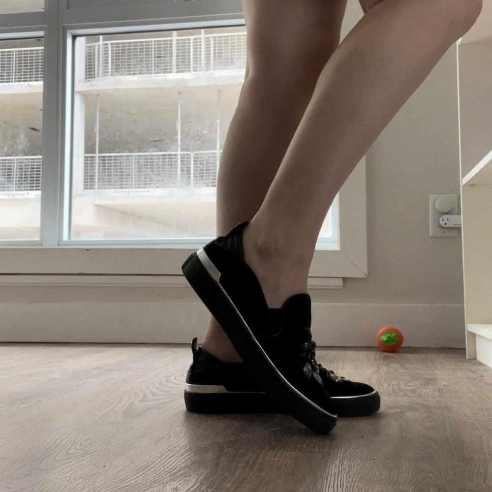 The Wishbone Collection slip on